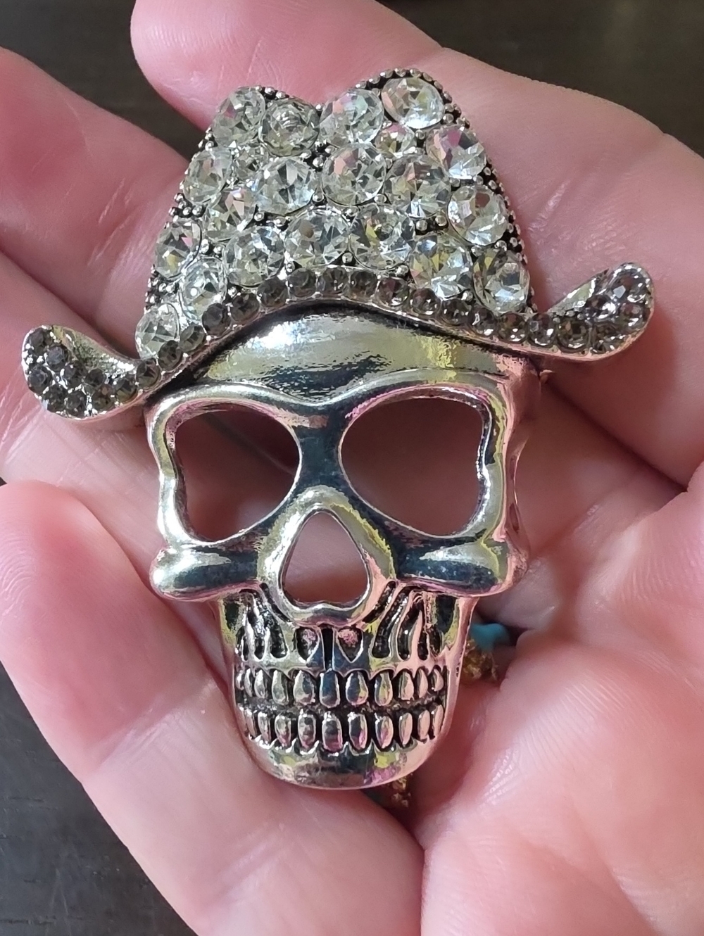 A138- Rhinestone Cowboy Skull Brooch - Silver Tone